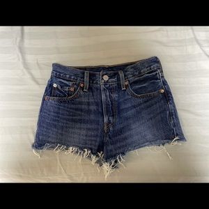 Levi’s 501 Shorts in Size 26
